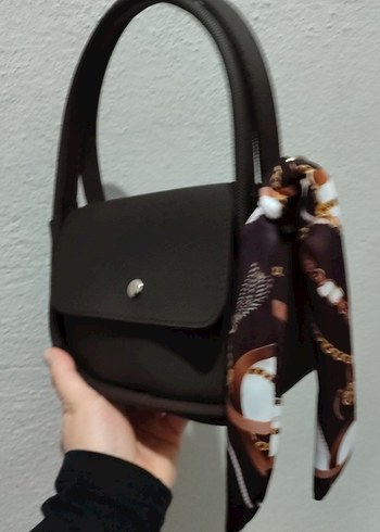 Kahverengi fularlı çanta - Görsel 4