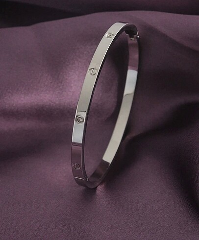 Beden Çelik Crt Silver Taşlı 60mm Orta Boy Kelepçe