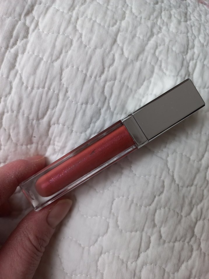 Parlak Kırmızı Ruj - Görsel 2