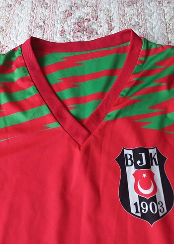 Kırmızı V Yaka Erkek Atlet Jersey - Görsel 4