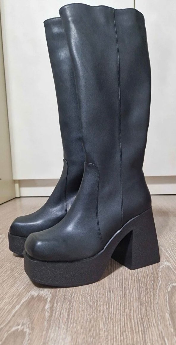 Siyah Deri Platform Topuklu Kadın Çizme - Görsel 3