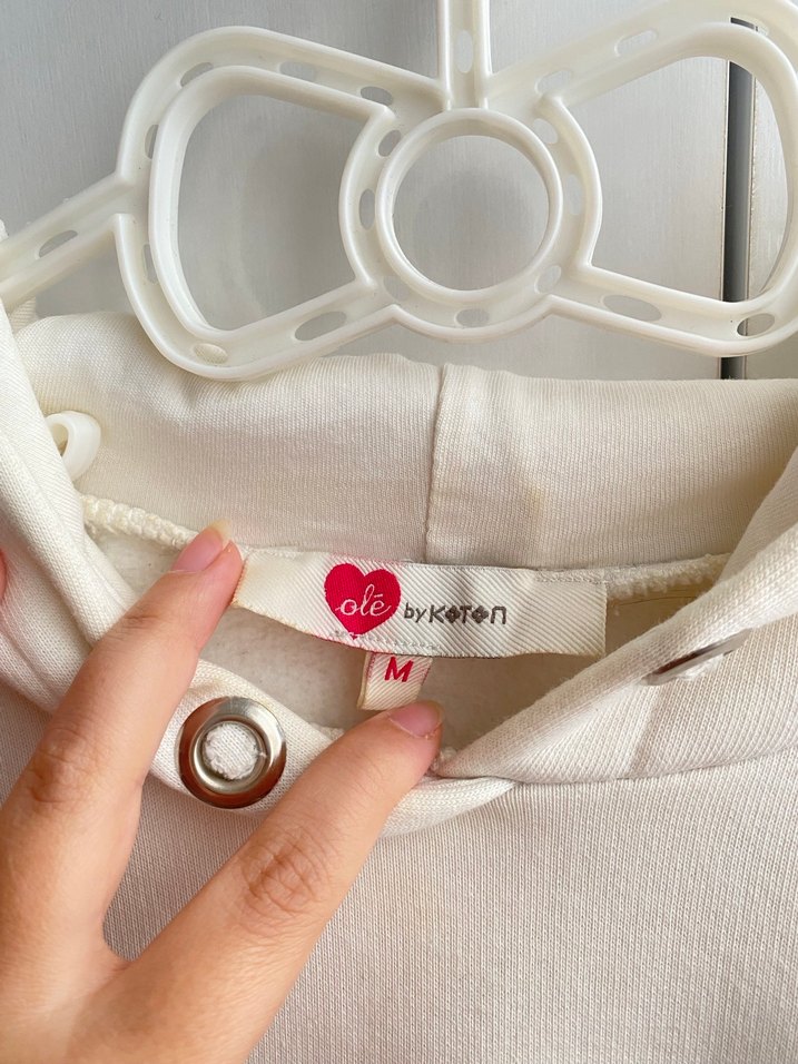 Beyaz Kapüşonlu Kadın Sweatshirt - Görsel 4