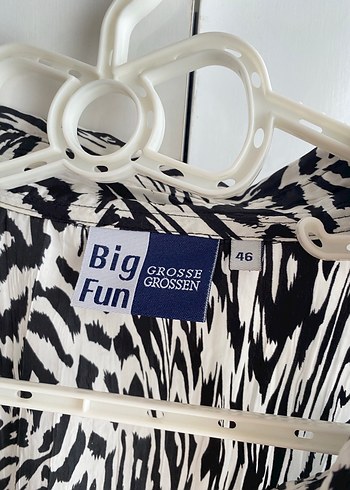 Düğmeli Zebra Desenli Kadın Gömlek - Görsel 2