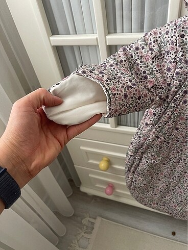 6 Ay Beden çeşitli Renk Astronot tulum(H&M)