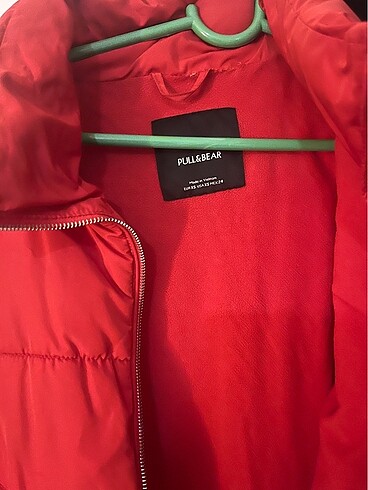 Pull and Bear Kırmızı mont