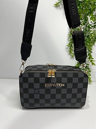 Louis Vuitton LOUISVUITTON