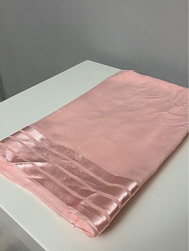 Toz pembe şal