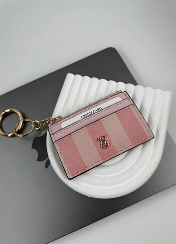 VİCTORİA'S SECRET PEMBE KARTLIK