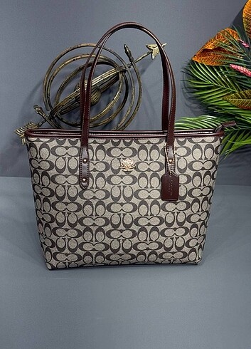 COACH TOTE BAG