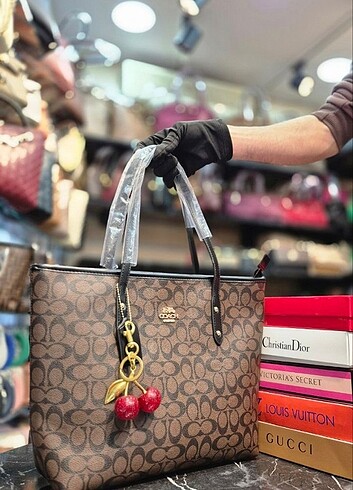 COACH TOTE BAG