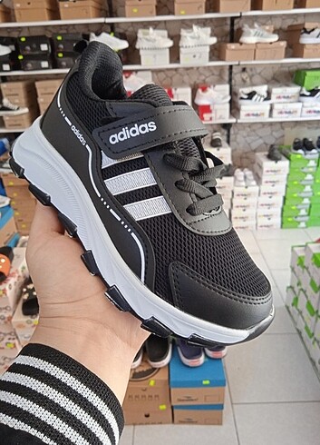 Erkek çocuk spor ayakkabı