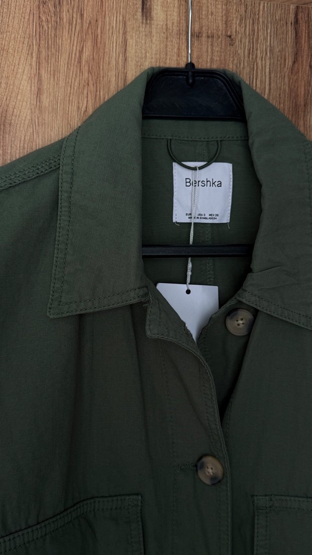 Bershka Düğmeli Salaş Kesim Haki Kadın Ceket - Görsel 2