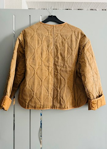 Zara yıkanmış görünümlü kapitone ceket - Görsel 5