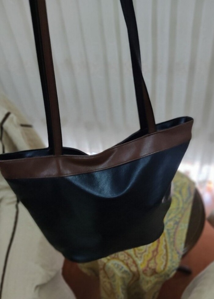 Siyah-Kahverengi Deri Kol Çantası - Görsel 4