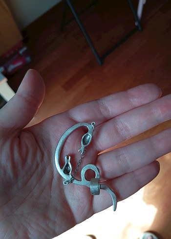 Zincir Detaylı Yılan Desenli Kadın Küpe - Görsel 3