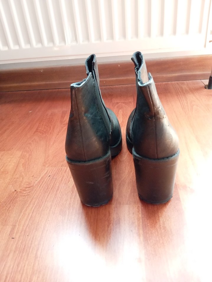 Siyah Suni Deri Kadın Topuklu Bot - Görsel 4