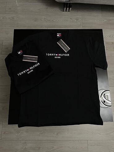 TOMMY HİLFİGER ERKEK TİŞÖRT