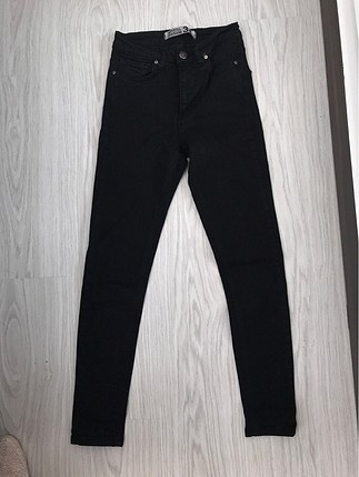 SİYAH LİKRALI JEANS