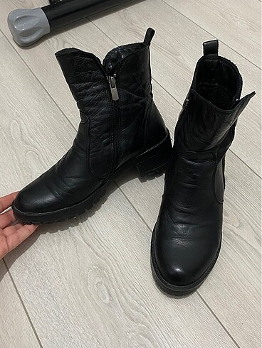 Diğer Bot (Deri)