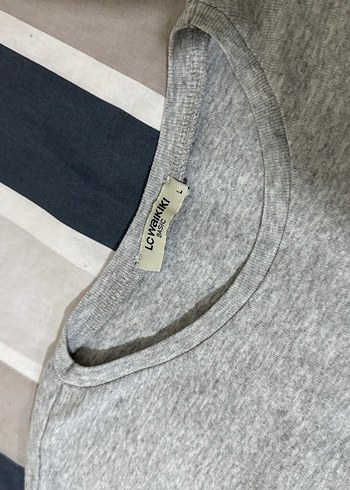 Gri Kısa Kollu Kadın Tişört - Görsel 2