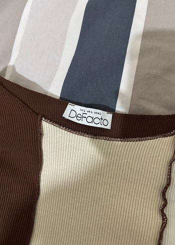 Kahverengi Uzun Kollu Pamuklu genc kiz ust 1 kez giyildi - Görsel 2