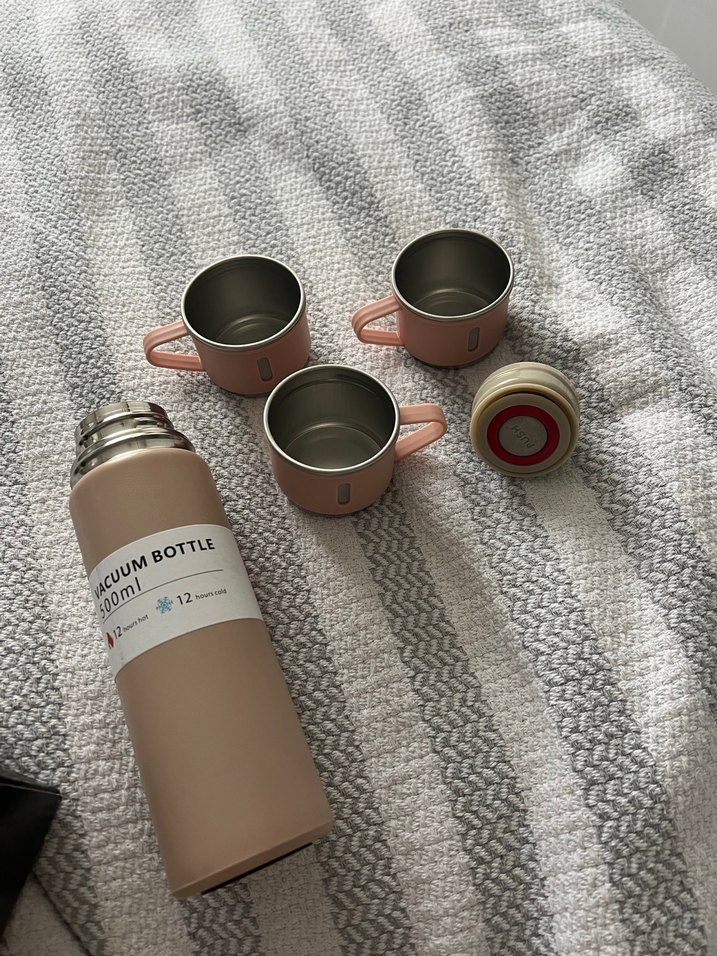 Pembe Termos Şişesi ve Bardak Seti - Görsel 2