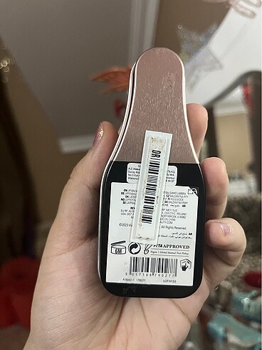  Beden Revolution emily in Paris lipbalm