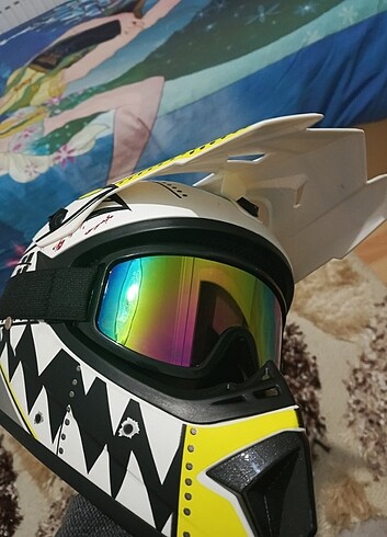 Acil astılık kask
