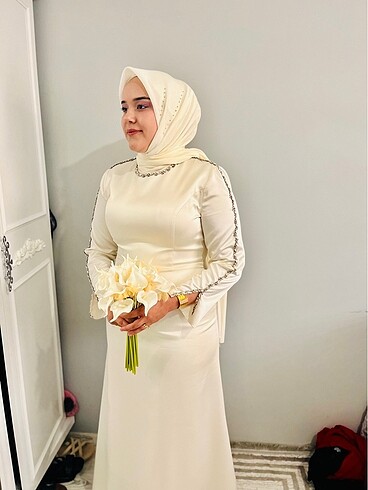 44 Beden Nikah elbisesi