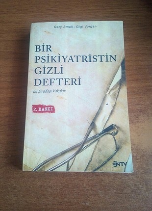 BİR PSİKİYATRİSTİN GİZLİ DEFTERİ