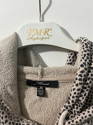 xs Beden Mavi Xs beden leopar desenli sweatshirt ????