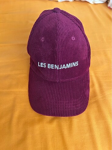 les benjamins şapka