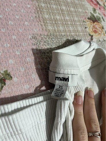 xs Beden Mavi marka v yaka basic tişört
