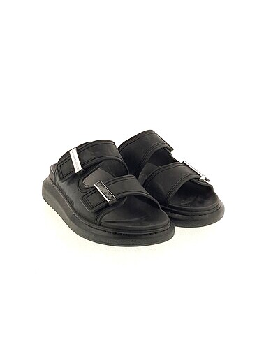 Alexander McQueen Alexander McQueen Terlik %70 İndirimli.