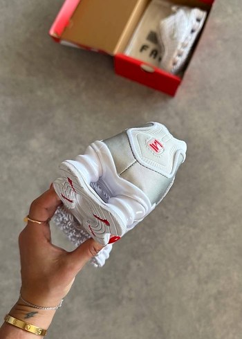 Nike Nike. Shox TL White (Dar Kalıp)