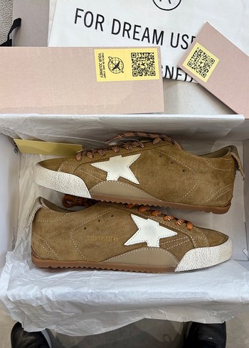 Golden Goose Deluxe Taba