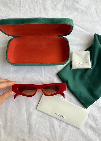 Beden kırmızı Renk Gucci Cat-Eye Frame