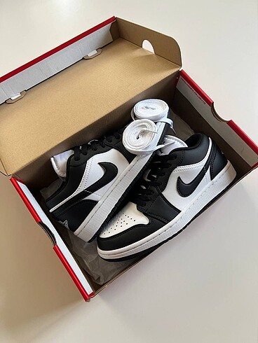 Air Jordan 1 Low Panda Sneaker