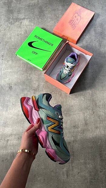 New Balance 9060 Warped Kadın Sneaker