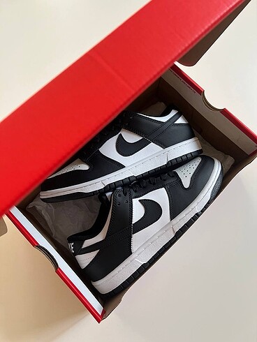 Nike Dunk Low Panda
