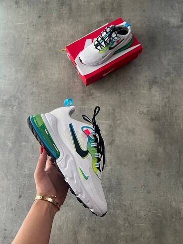Nike Air Max 270 React Erkek Sneaker