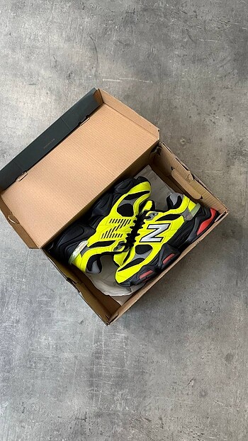 New Balance 9060 Tea Tree ?Yellow? Unisex Sneaker