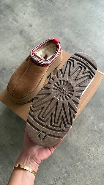 37 Beden kahverengi Renk Ugg Tazz CHESTNUT (Taba)