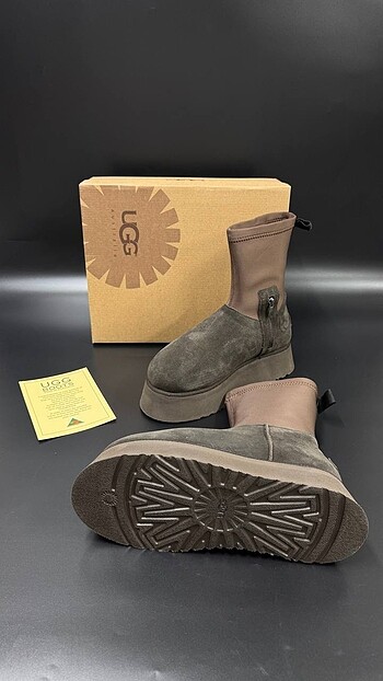 Ugg UGG Dipper Boot Brown