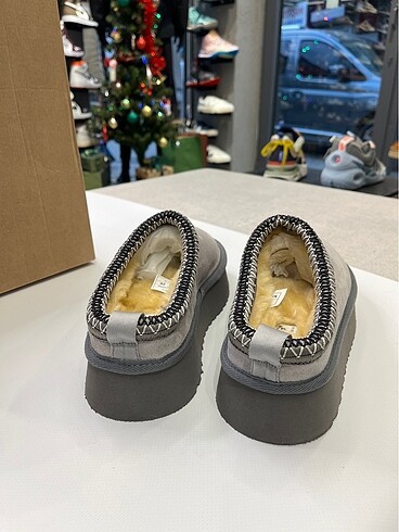40 Beden UGG Tazz Slipper Grey