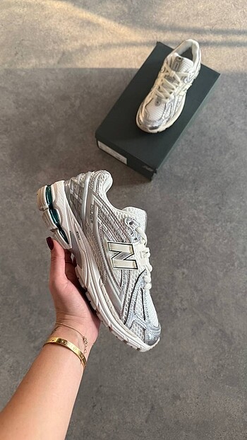 40 Beden gri Renk New Balance 1906 ?Silver Metallic