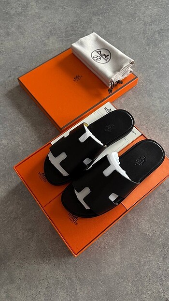 Hermes Hermes ALL BLACK Terlik