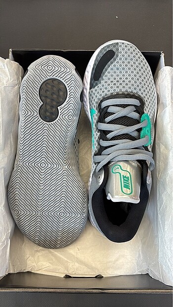 Renew Elevate 2 Basketball Sneaker