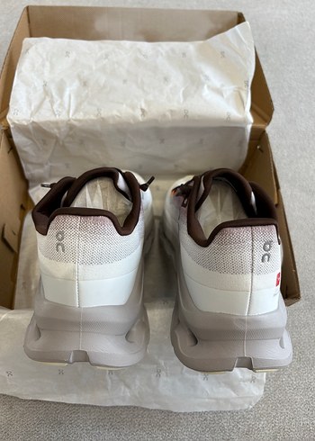 On Cloudtilt Quartz Pear - Görsel 4