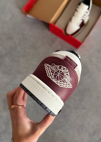 Air Jordan 1 Low "Year of the Dragon" - Görsel 4